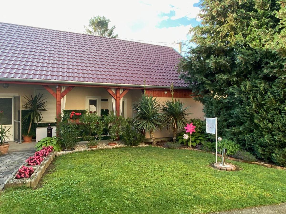 Do-Ti Apartmanhaz Balatonlelle Exterior photo