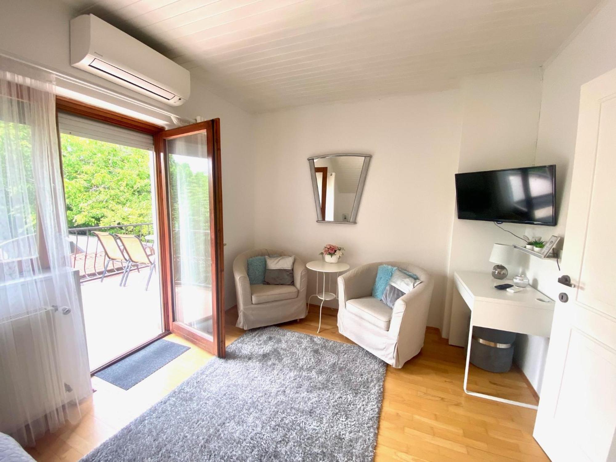 Do-Ti Apartmanhaz Balatonlelle Exterior photo